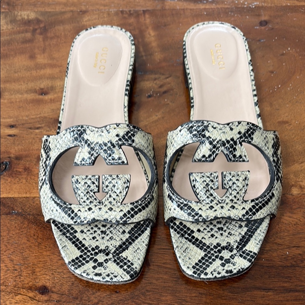 Gucci Black and Cream Mules with Snake Print
